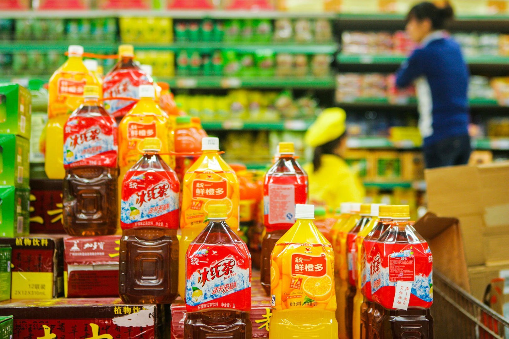 统一食品业务反超饮品统一饮料业务掉队8月5日，统一企业中国（00220.HK）发