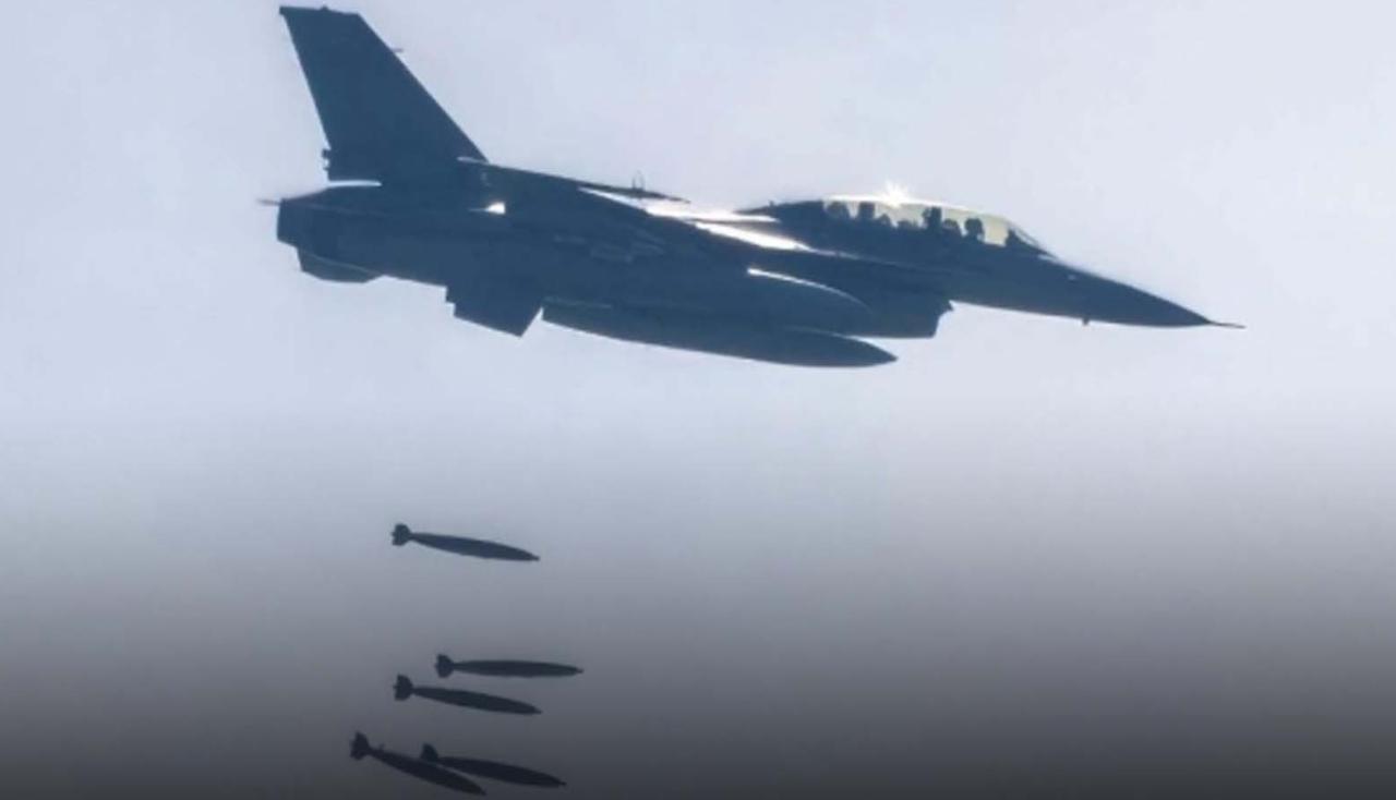 泰国派出F-16战机攻击柬军事目标

 泰国陆军第一军区10日在社交媒体上发布消