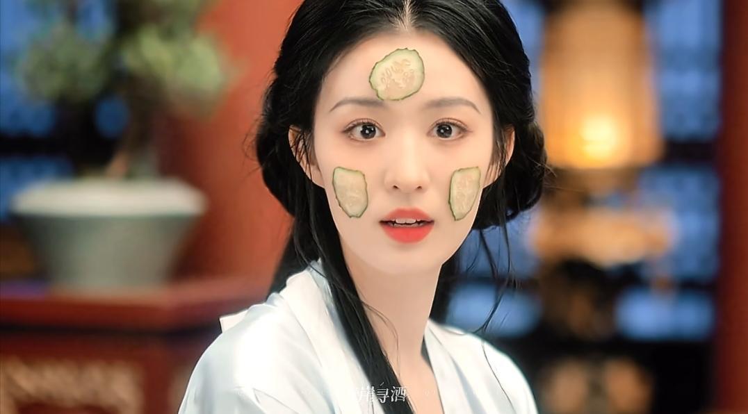 不得了！
《成何体统》王楚然只贴3片黄瓜冲上热搜！美成这样确实不合理

早上刚刷