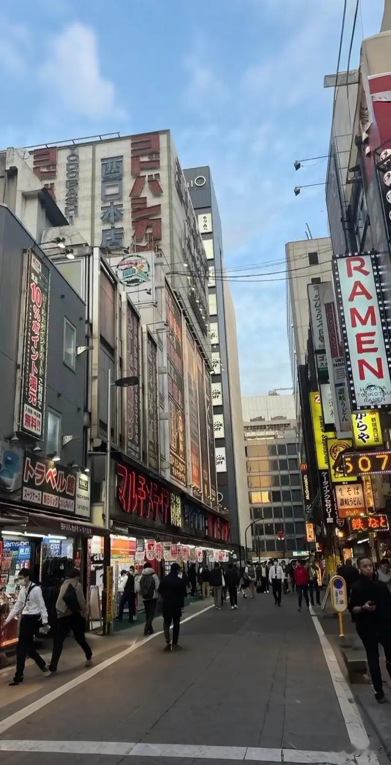 还有两个多月，亚运会就要开幕了，这次日本名古屋举行，以现在的形势，咱们要不要派人