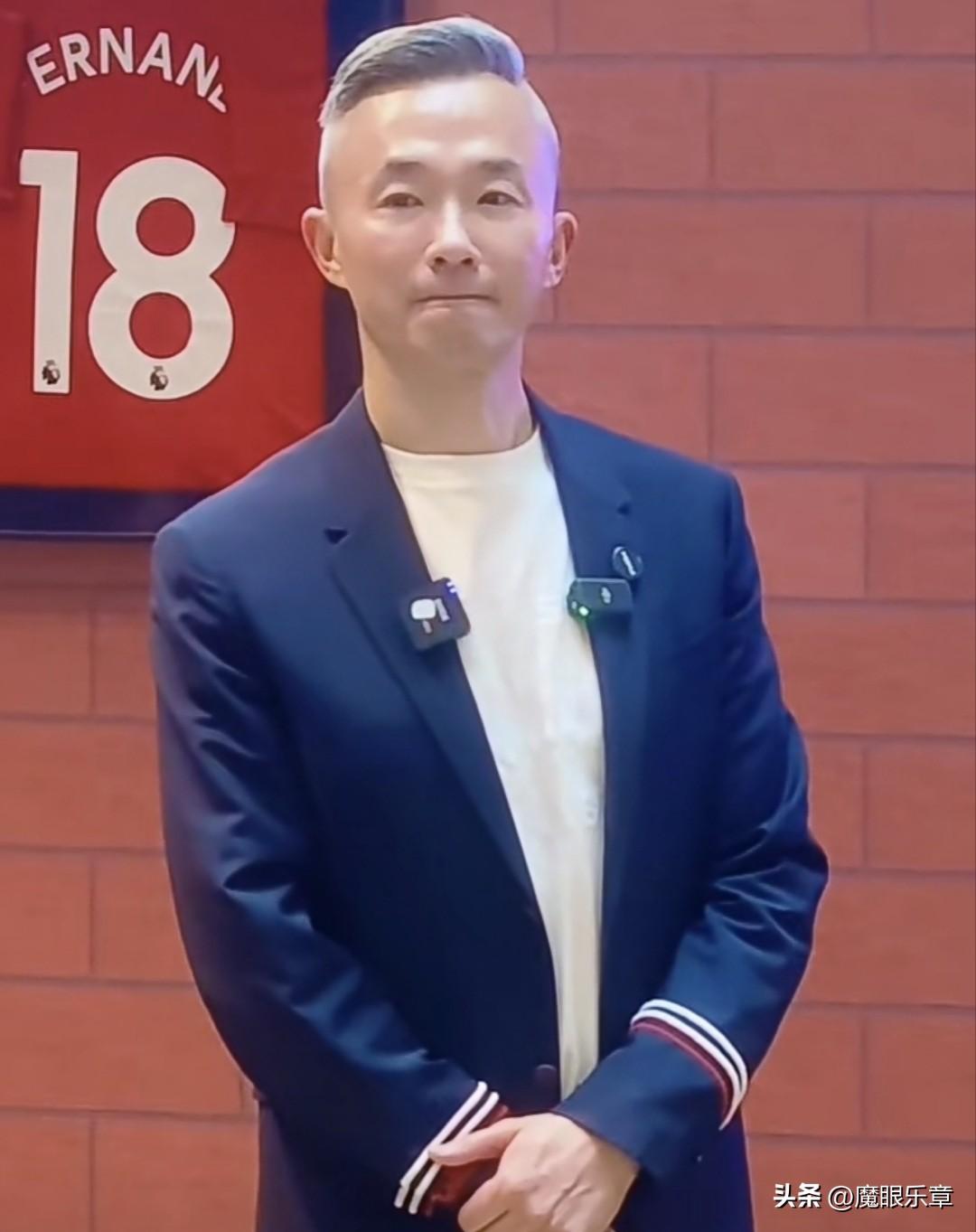 出道32年的主持人程雷，在上海主持人群体中极具号召力。最近，他应邀出席某商业活动