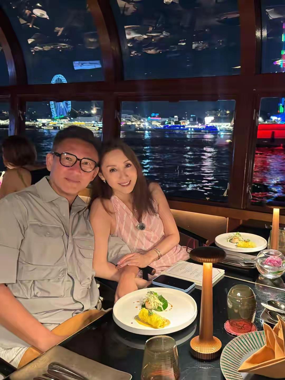 郭可盈晒一家三口出游照，和林文龙甜蜜秀恩爱，16岁女儿很像爸爸！ 
