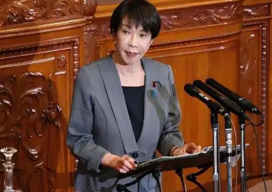 遭全网吐槽！7月13号，日本首相高市早苗官宣了个“民生大礼包”。她说未来三个月，
