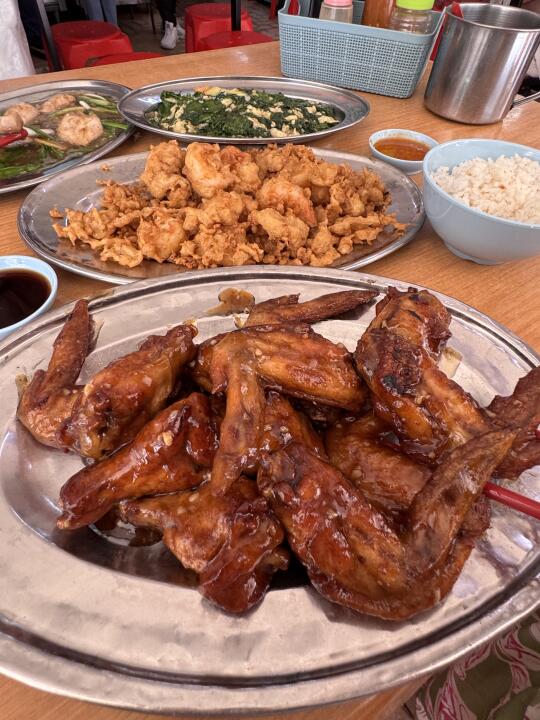 在亚庇🇲🇾吃的最满意的一顿。。。。。（附菜单）