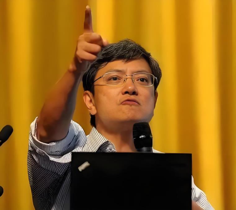 郑强教授，张雪夺冠不亚于10块奥运金牌。
我觉得郑强教授这个认知还是低了，张雪不