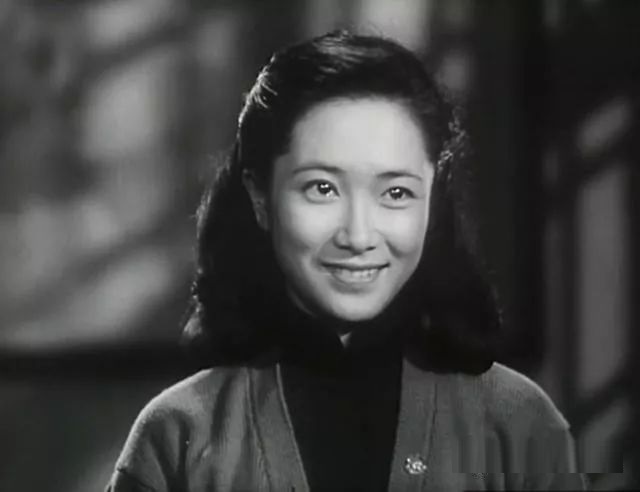 抽空在大银幕观看了《哀乐中年》4K修复版，惊掉了下巴，1948年的中国电影竟然比