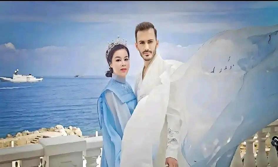 前夫哥还在求复合，她转头就在直播间给自己标价百万。

这事儿，这事儿就是虞美人会