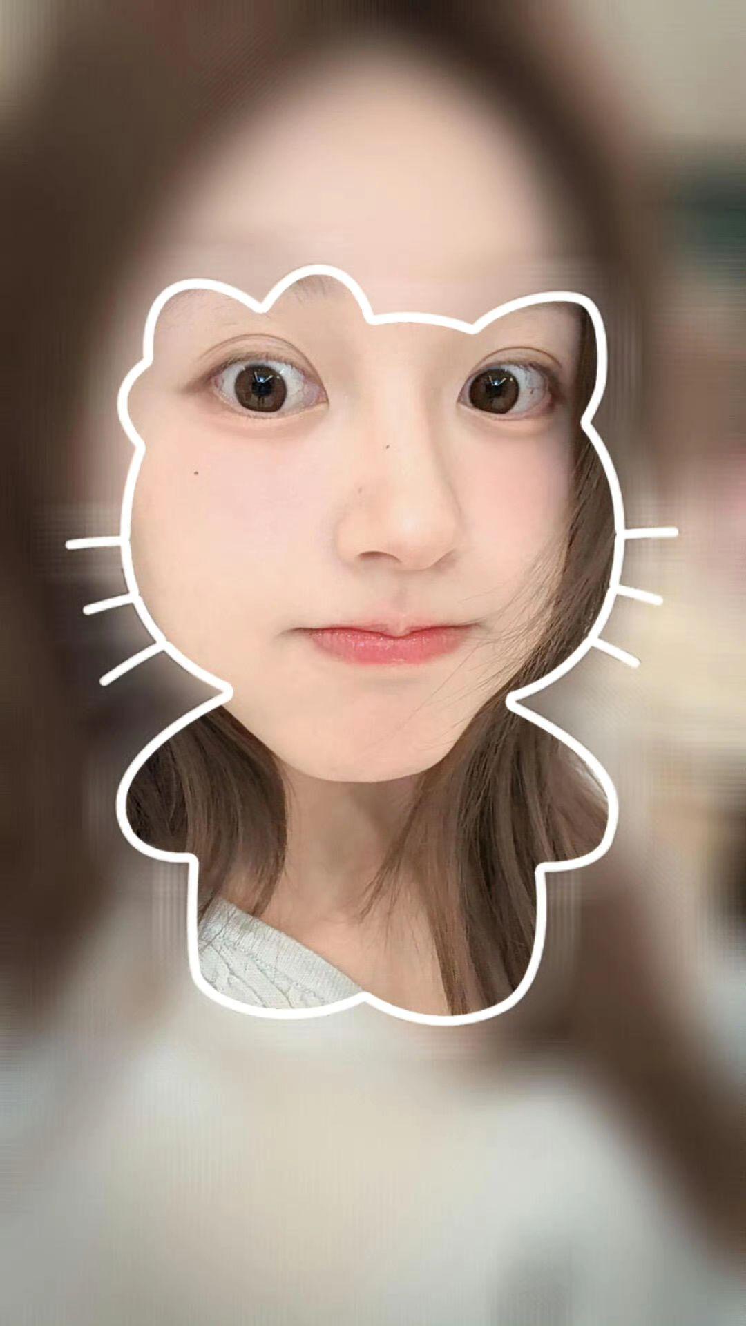 小猫🐱自拍～露儿这个美萌！我吸一口纯氧就漂浮🤍～