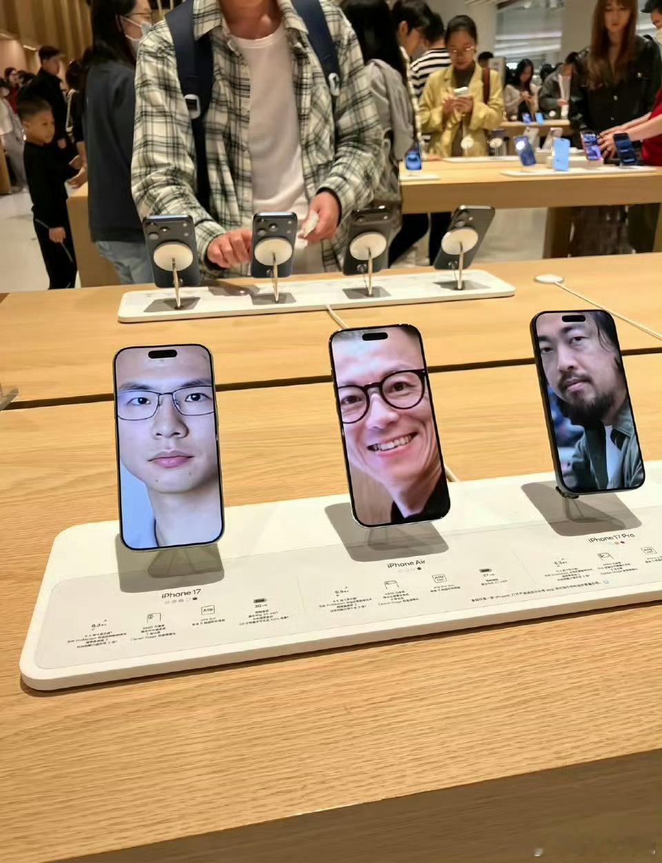 图中这三个人的共同点是？1都被封了2脑袋都有个洞🕳大局观观点户陈峰