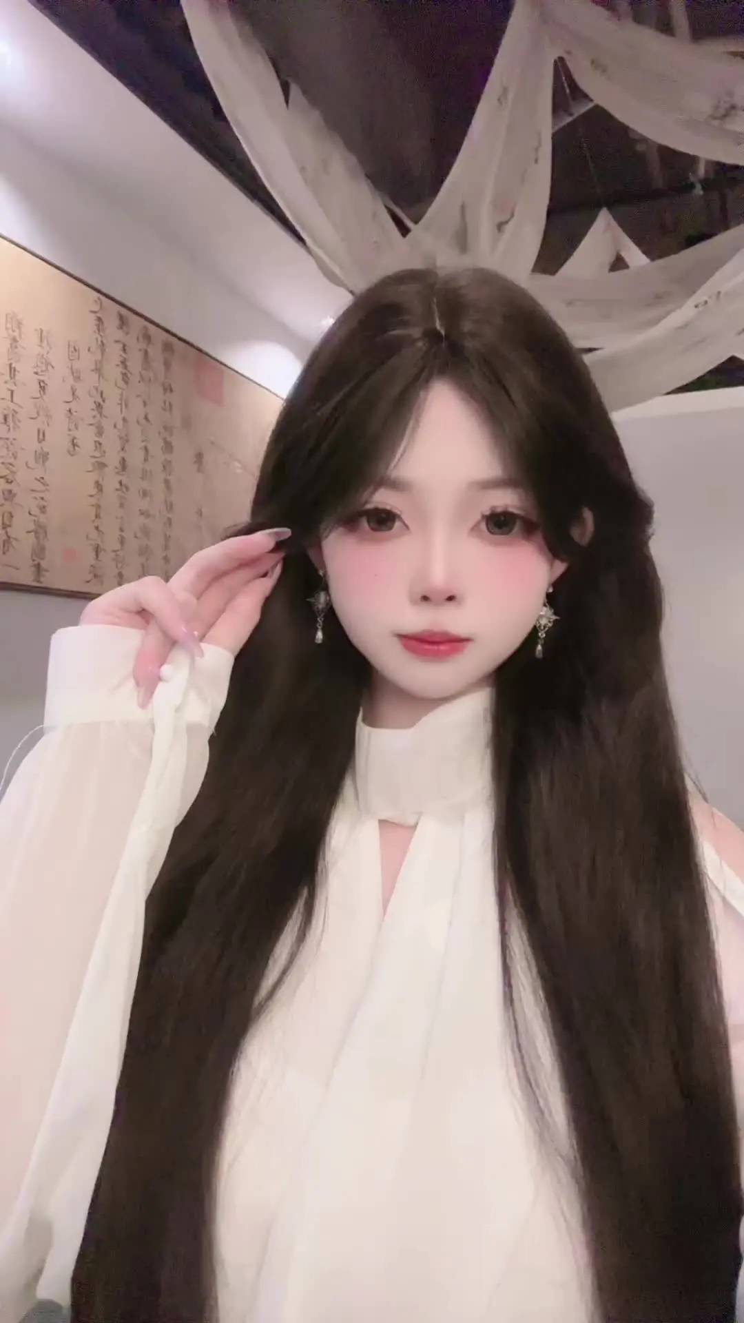 别人都说我冷冷的只有你知道我是只黏人🐱