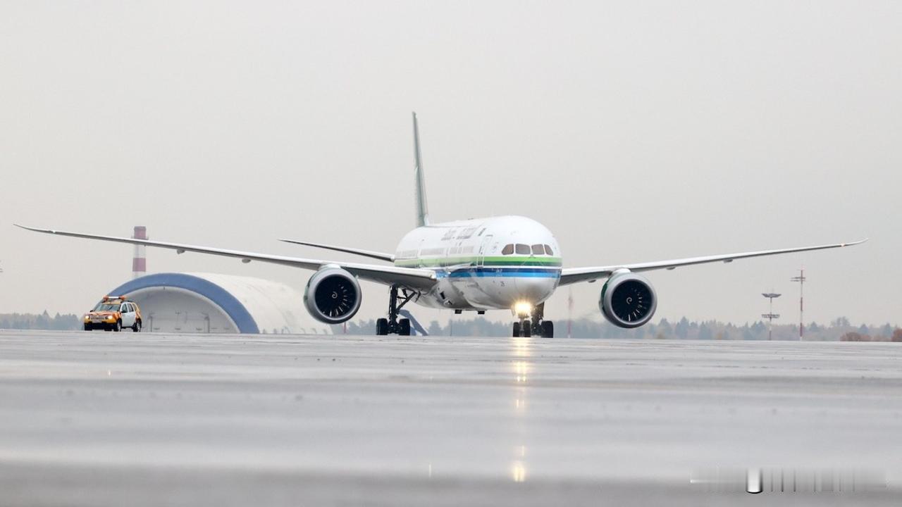 继印度购买汽油之后，俄罗斯也开始从日本购买航空燃油。


俄罗斯计划从日本进口一