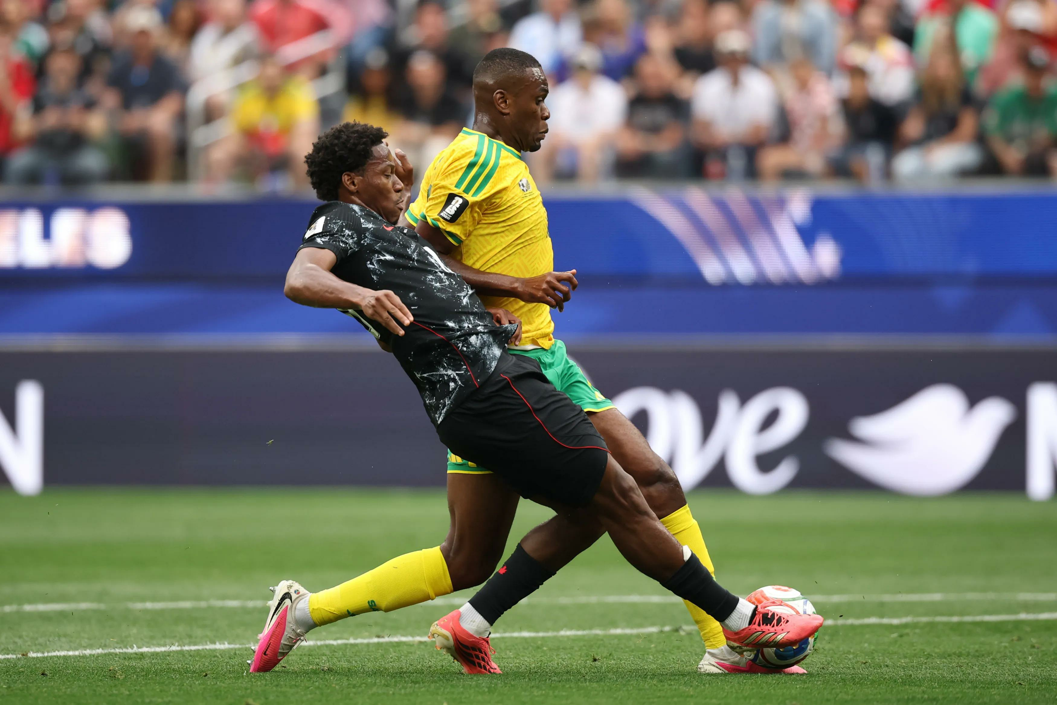 南非0比1加拿大菜鸡互啄终于完事！世界杯2026美加墨世界杯首场32强淘汰赛南非
