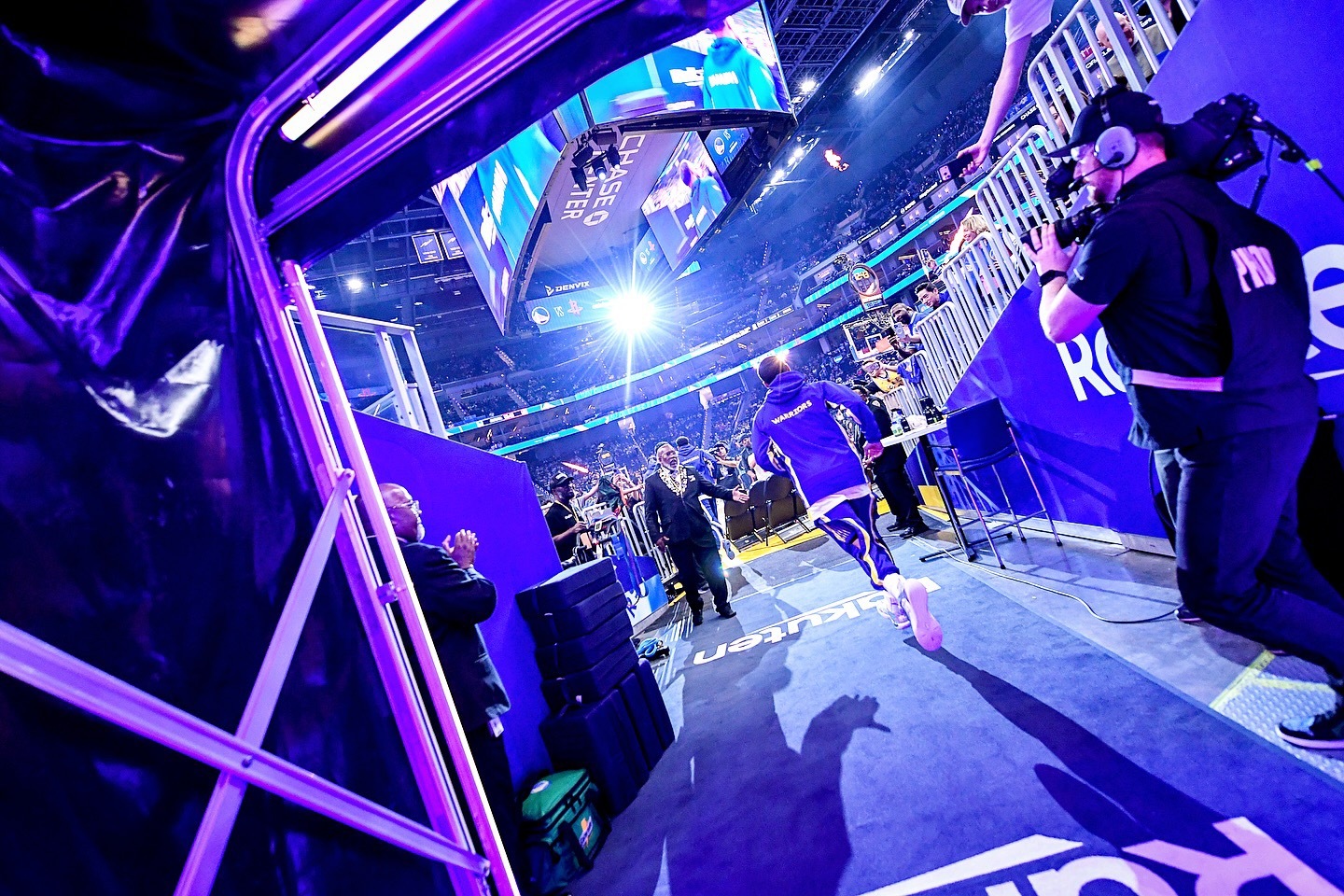 30 is back!!!库里超话创作官