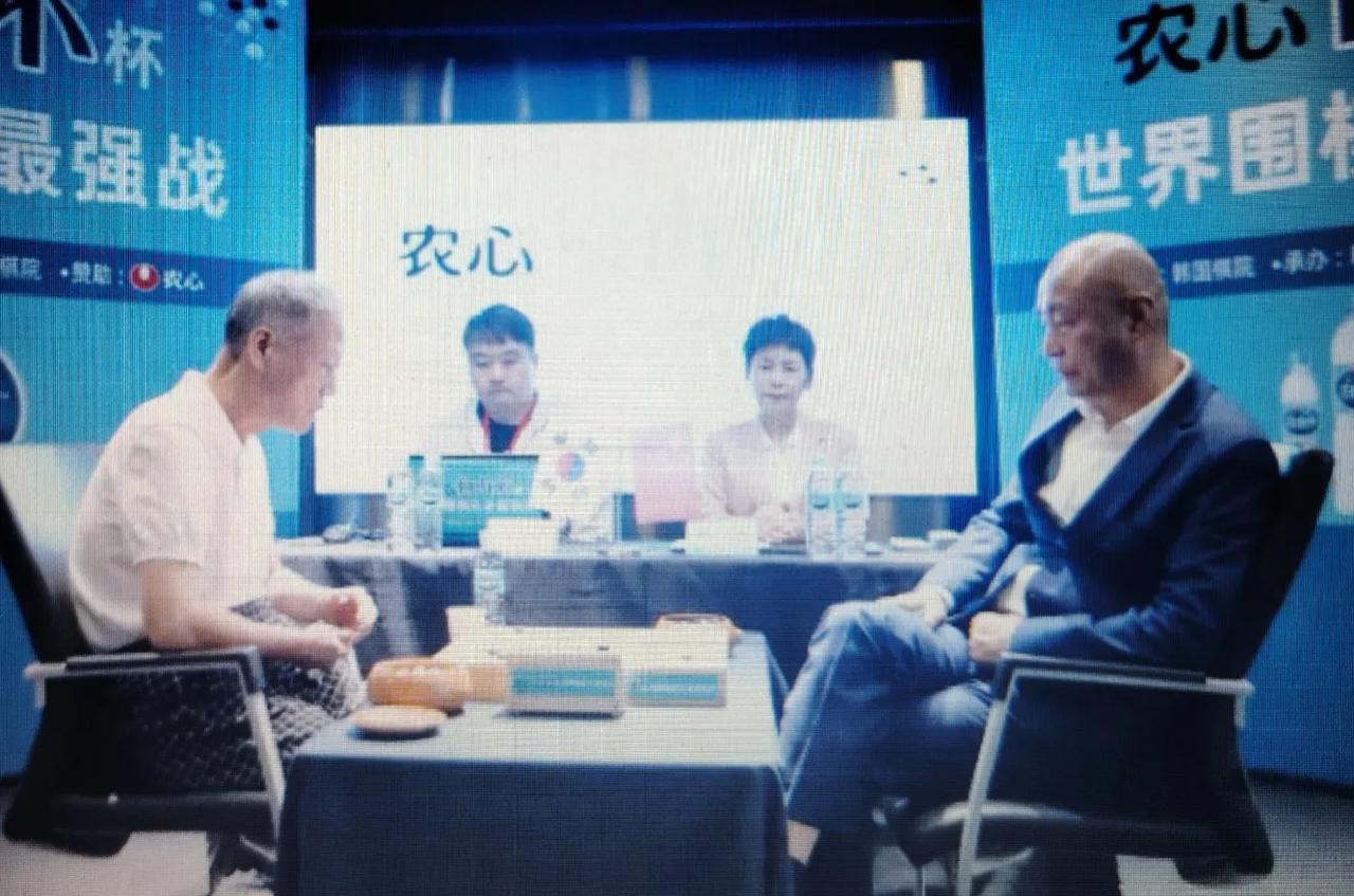 两连胜~大力神再下一城



农心集团新创办的首届白山水杯世界元老最强战和今年的
