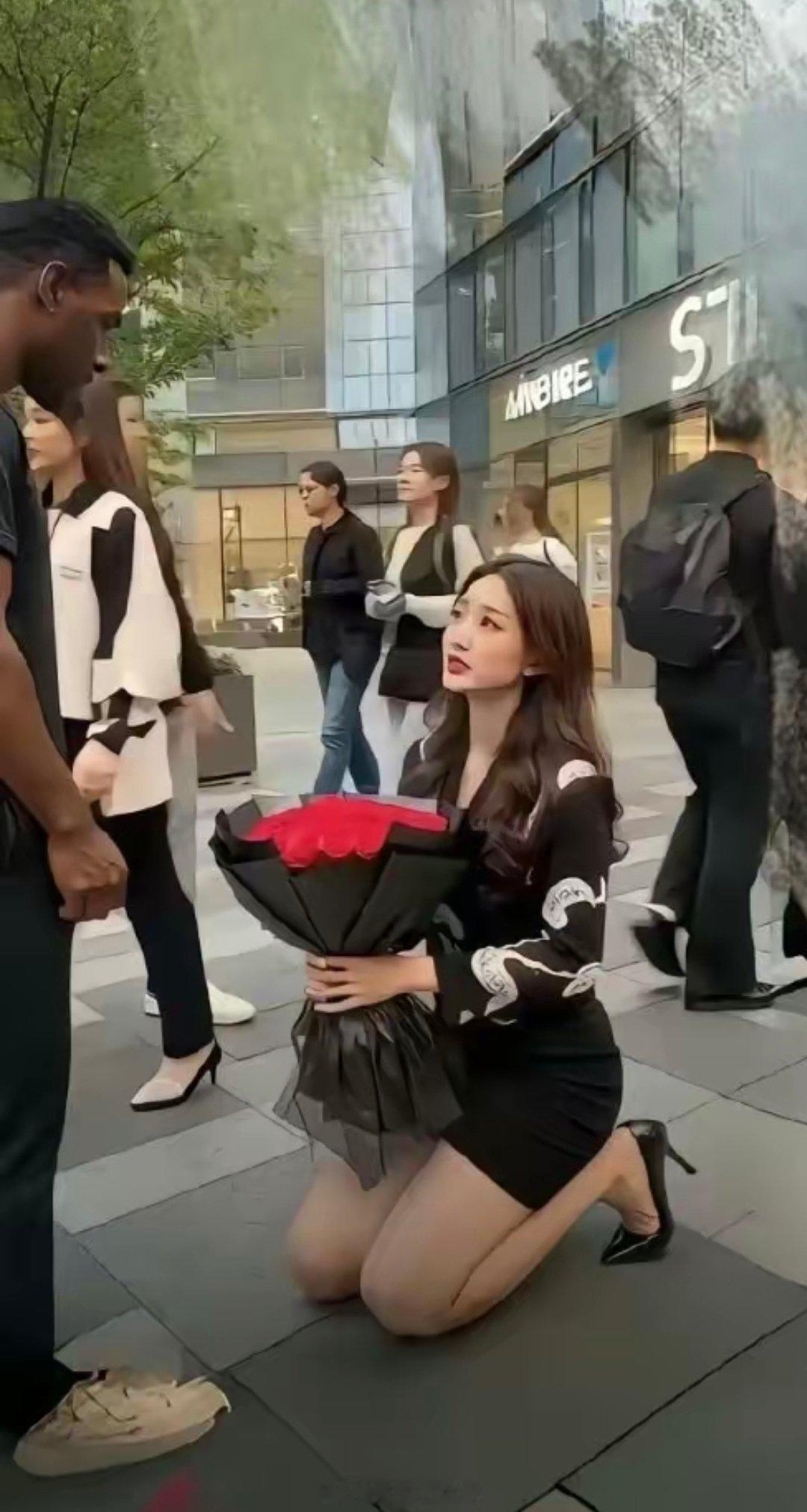 大姐你图啥啊 ​​​
