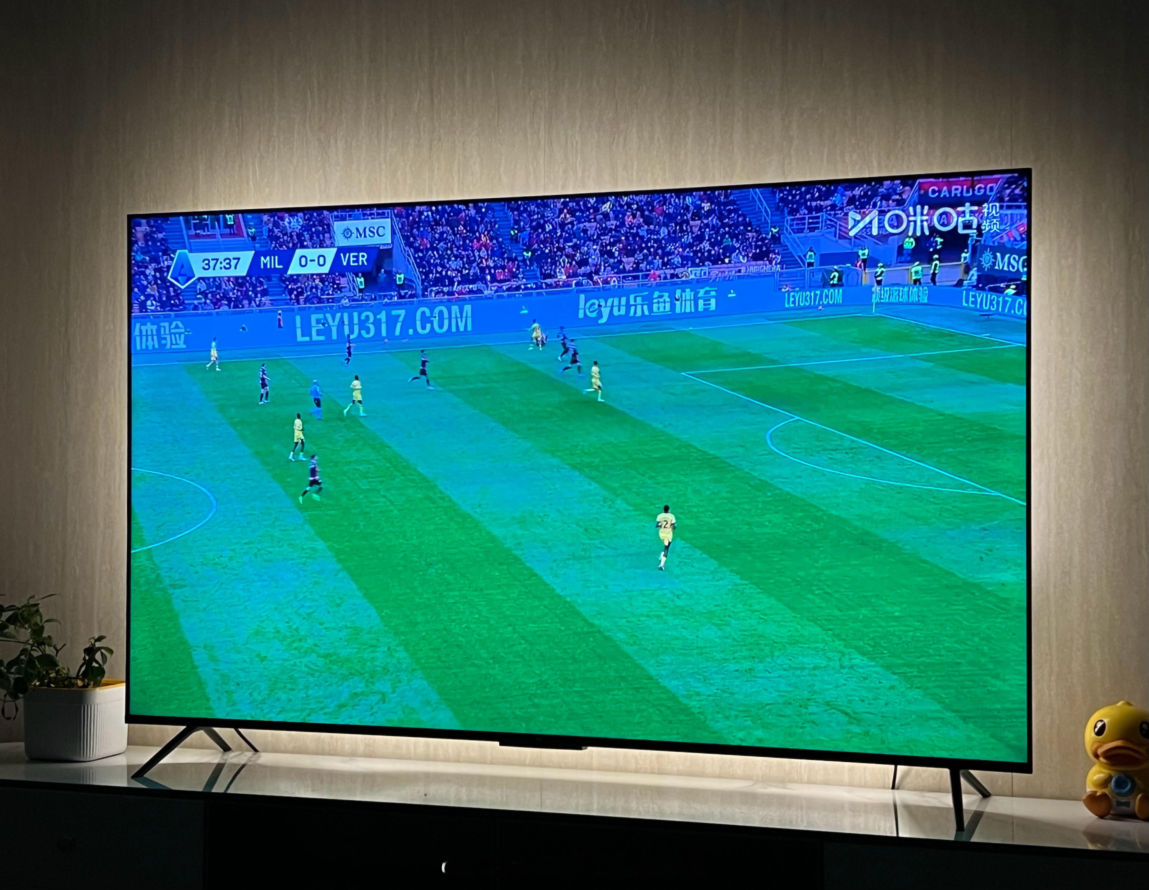 AC米兰 ⚽周末必备节目，看球赛！！