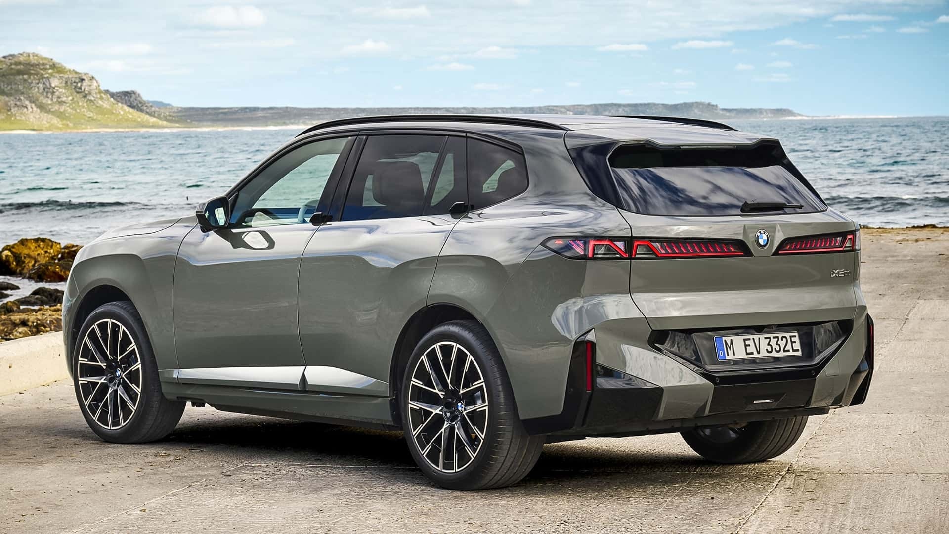 BMW iX5 2027 