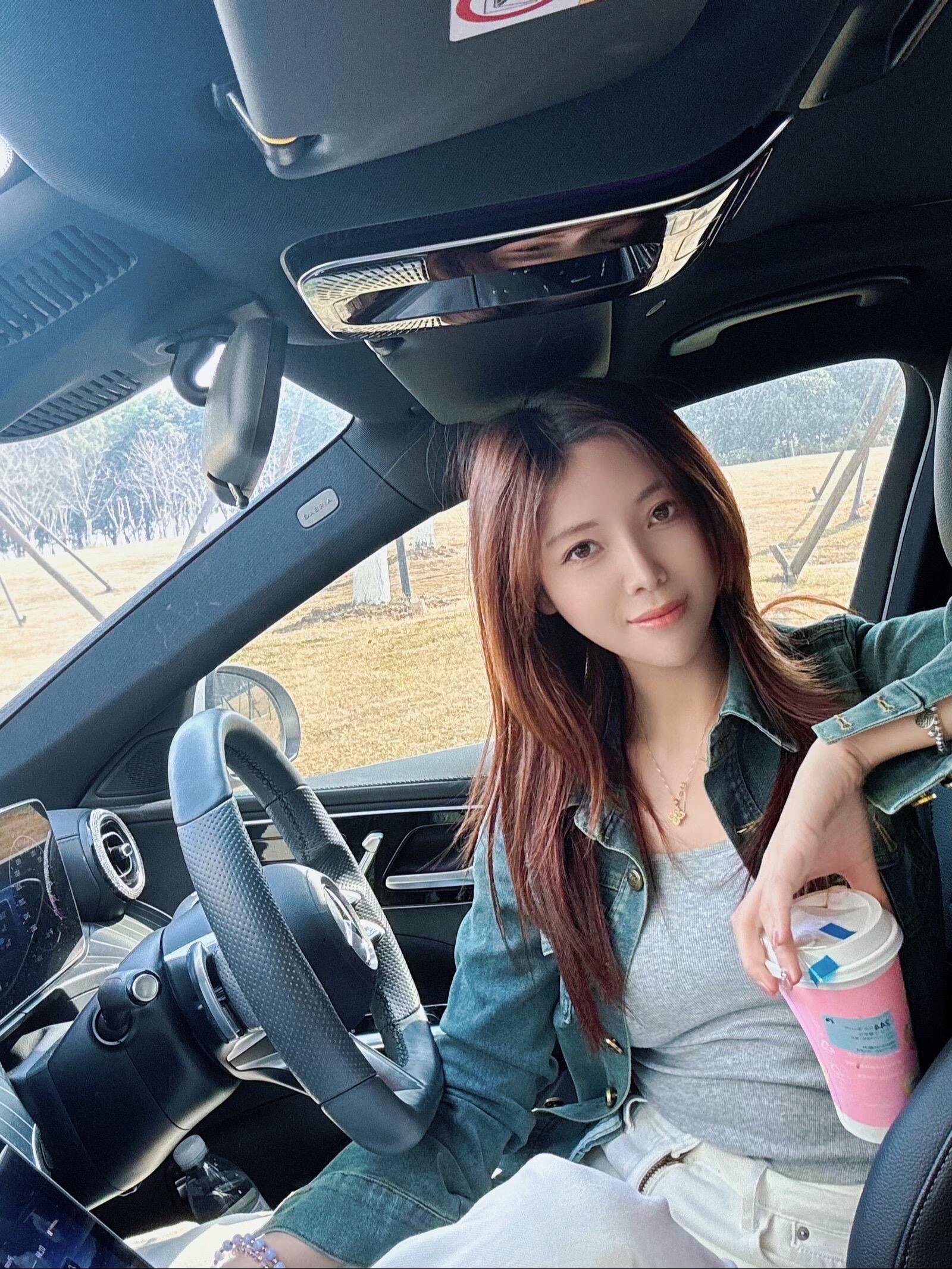 可惜你不在镇江，不然下班可以请你吃顿火锅🍲