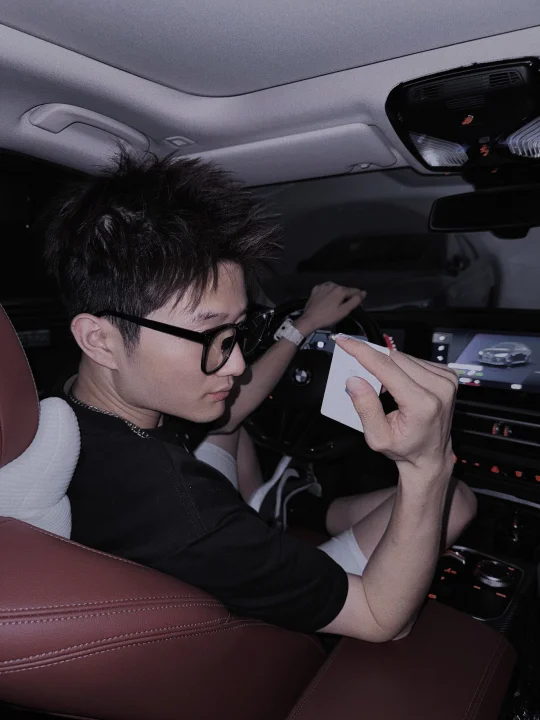 开BMW 那必须是把妹王