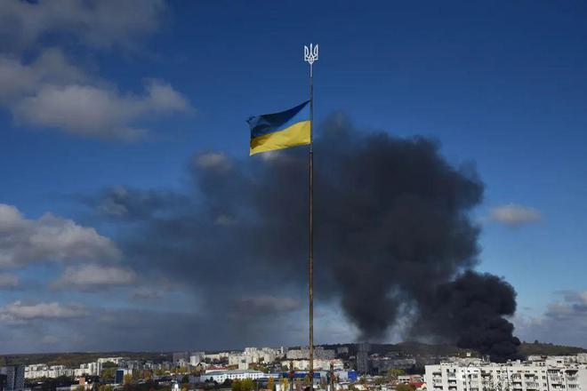 俄罗斯通过大规模袭击，为死去的中将复仇！
12月23日，乌克兰总统泽连斯基在社交