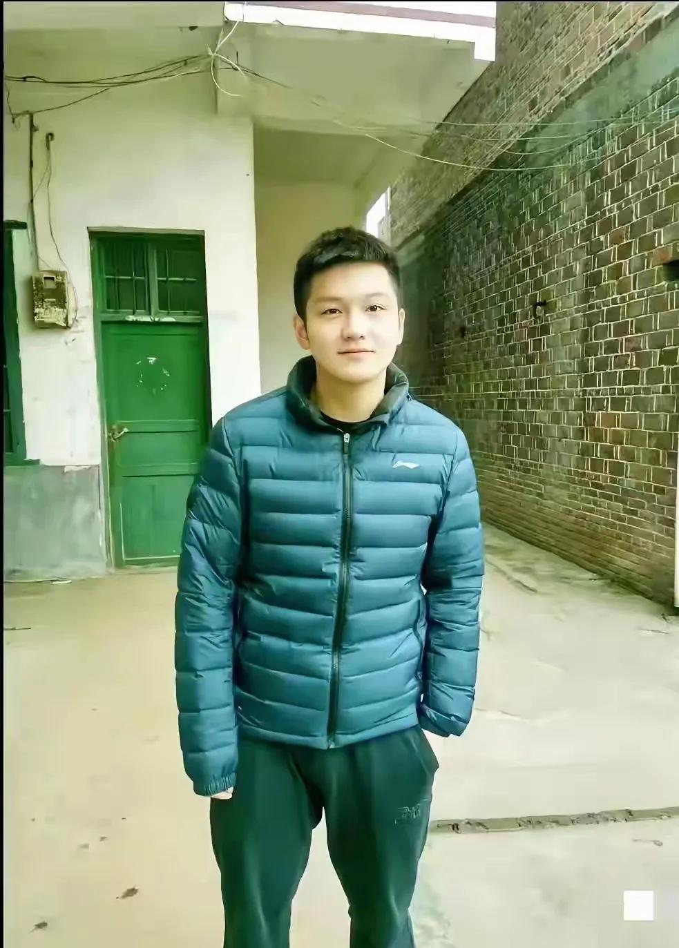 樊振东到底是哪的人呀，一下说是广东的，一下又说是湖南的，一下又说是上海的，这张照