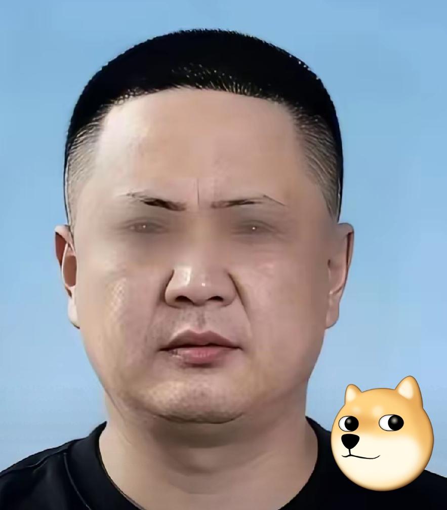东航MU6741航班上，发生一起乘客欧某某与空乘人员的冲突事件。

9月28日晚