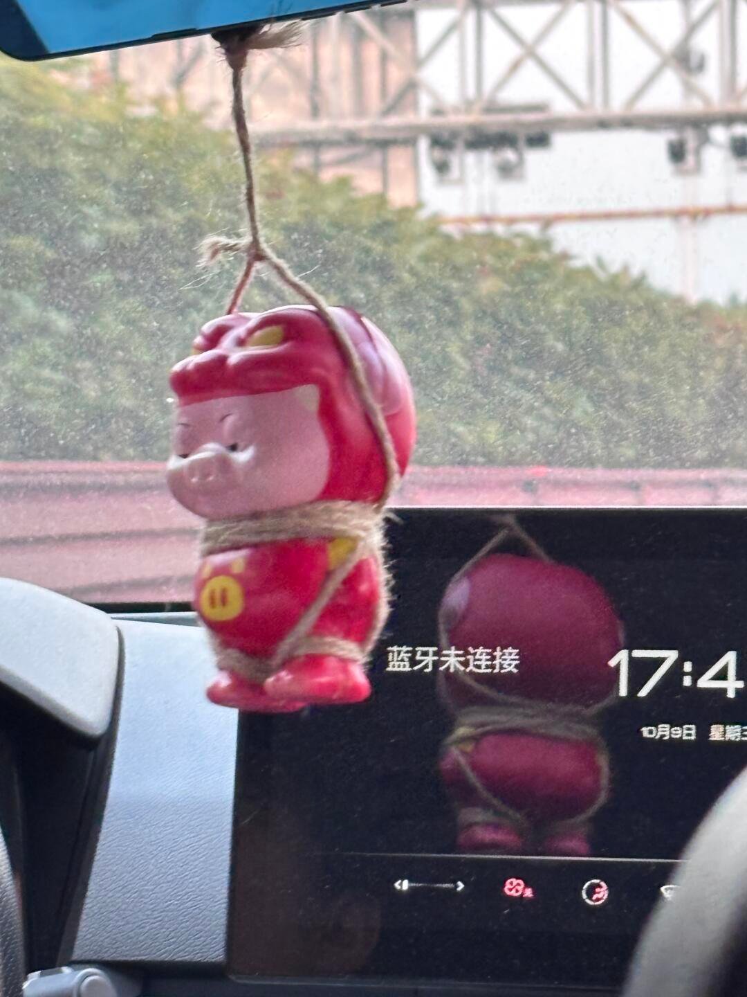 生活就像被绑架的猪猪侠一样 ​​​