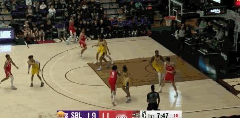 这球提气！杨翰森篮下完成单手补扣！
在今天NBA发展联盟G联赛撕裂之城混音队对阵