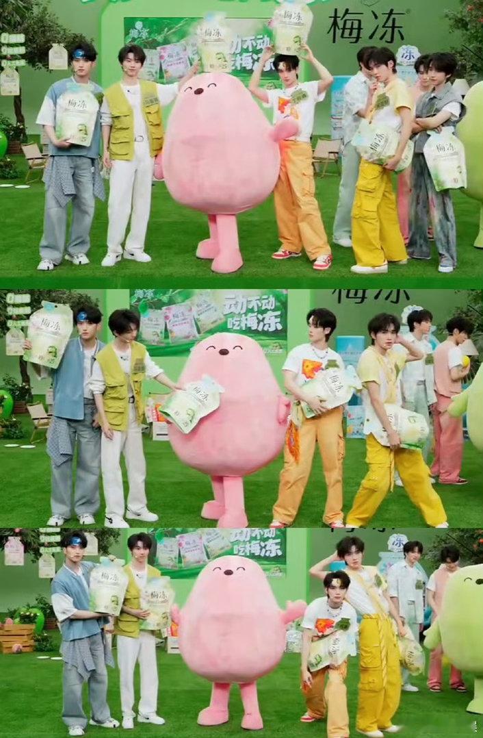 宋亚轩是个活宝宋亚轩摆出其不意的pose宋亚轩摆出其不意的pose，哇塞哇塞，