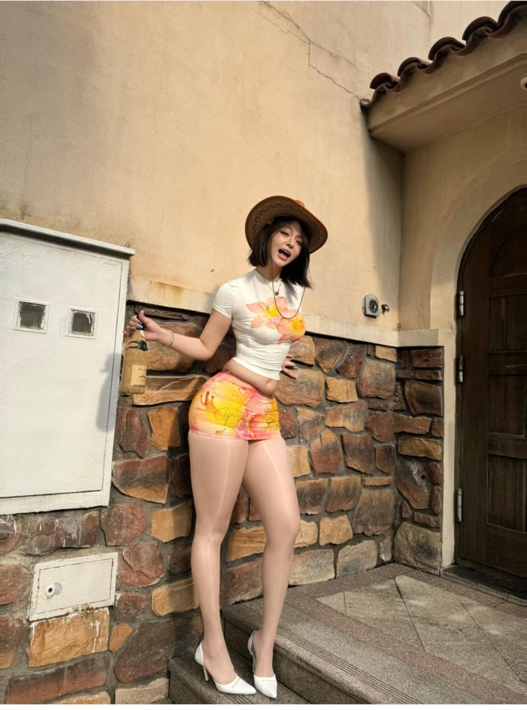 好想知道这么粗的腿，腰怎么会这么细呢？
