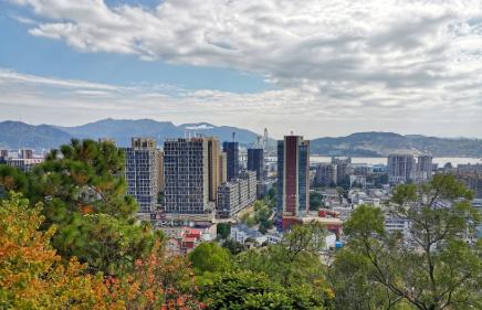 今天咱们来聊一所专科院校——雅安职业技术学院。
我知道，很多考生和家长一听到“专