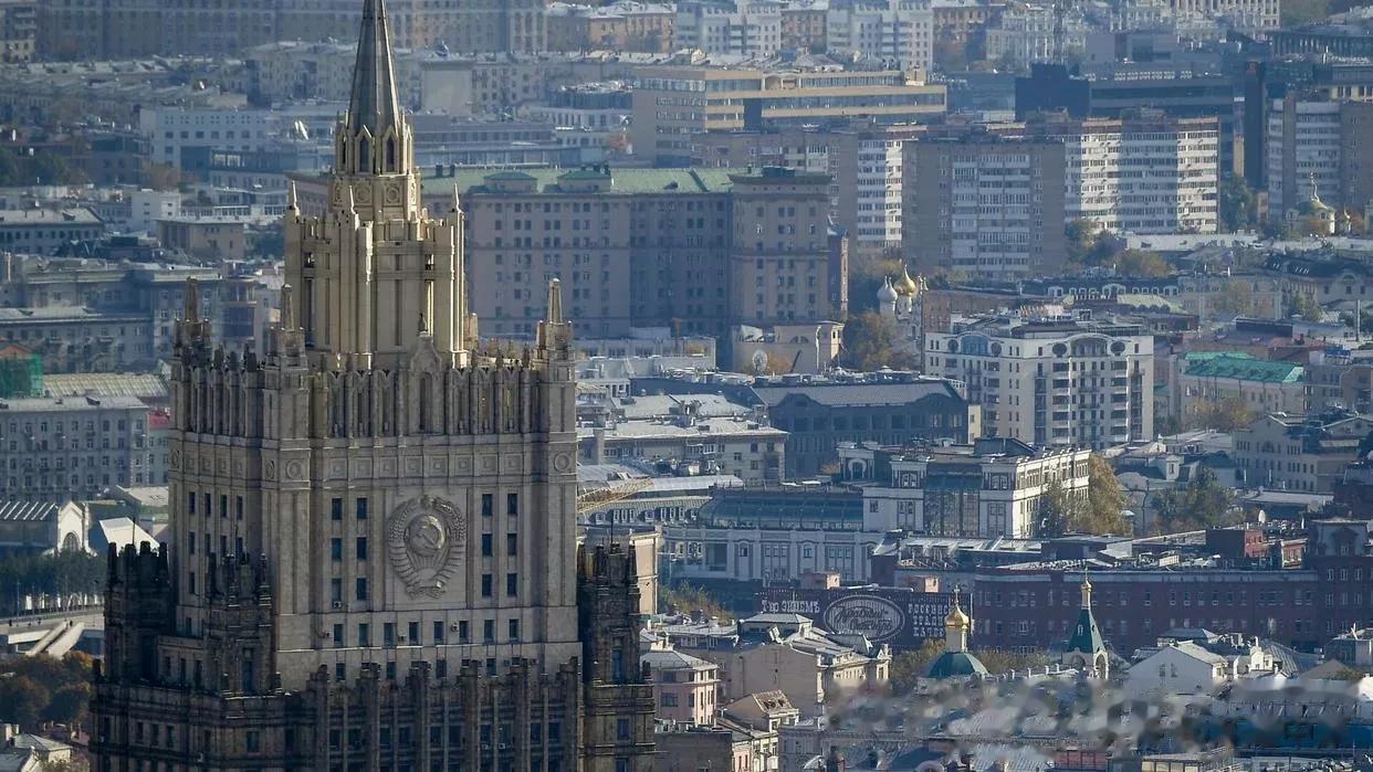 俄外交部：非洲从特别军事行动中看到俄罗斯武器优于西方，对之兴趣越来越大

来源: