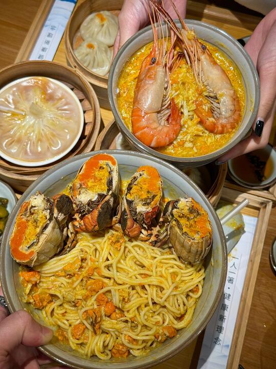北京路这间蟹黄面🍜尊嘟太好吃啦…