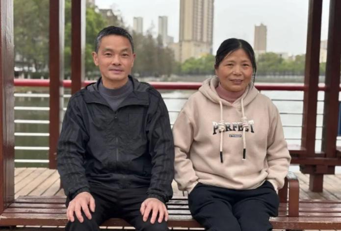 “这样的人品全国罕见！”男子离异后，1岁女儿被判给前妻，两人从此再无交集！不料，