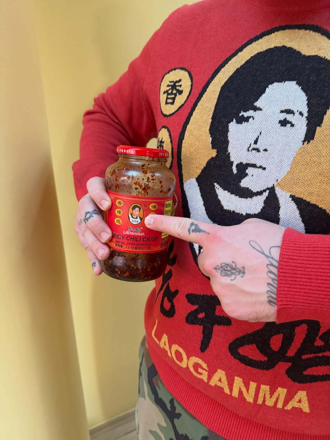 骚姆Sam Smith爱上了中国辣酱女神老干妈
