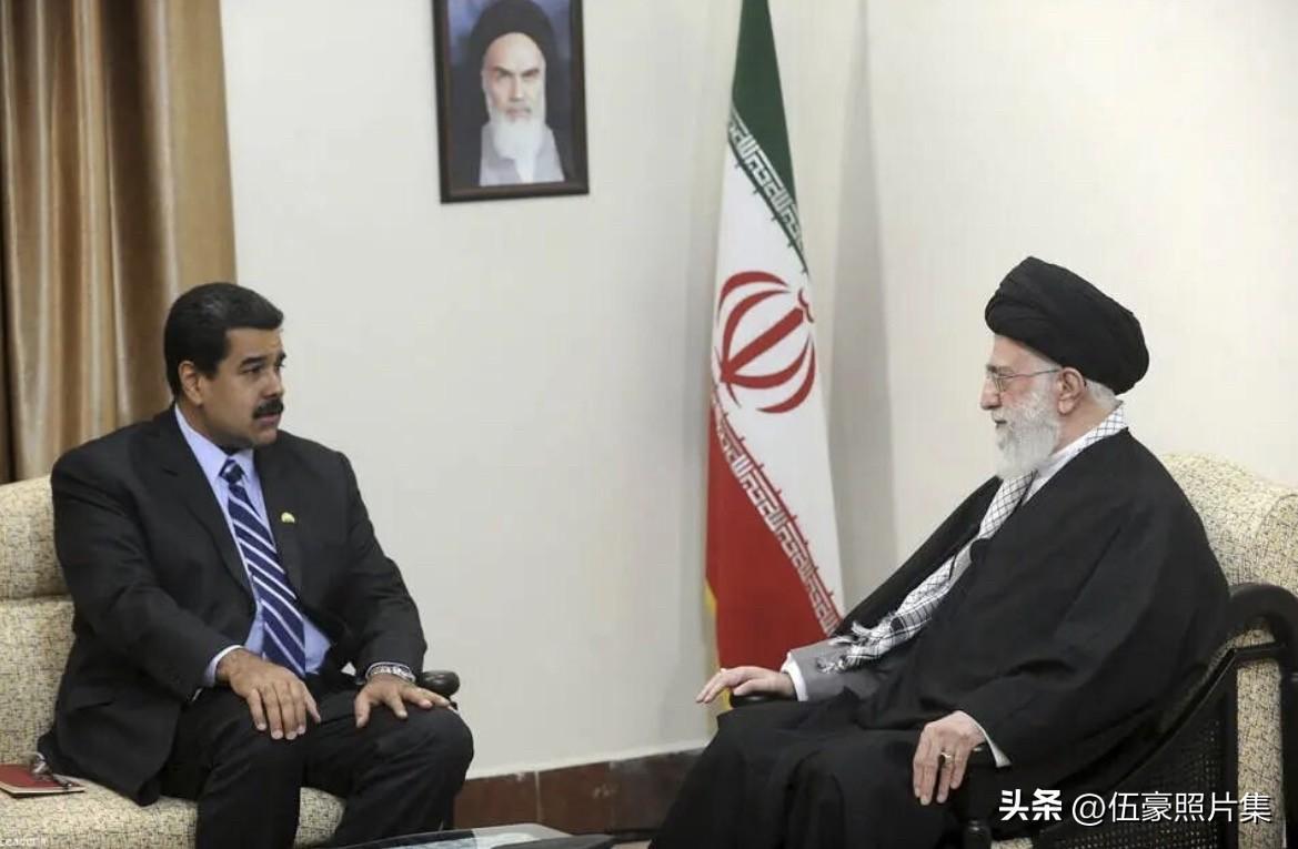 2022年6月11日，伊朗最高领袖阿亚图拉·阿里·哈梅内伊在德黑兰会见了到访的委