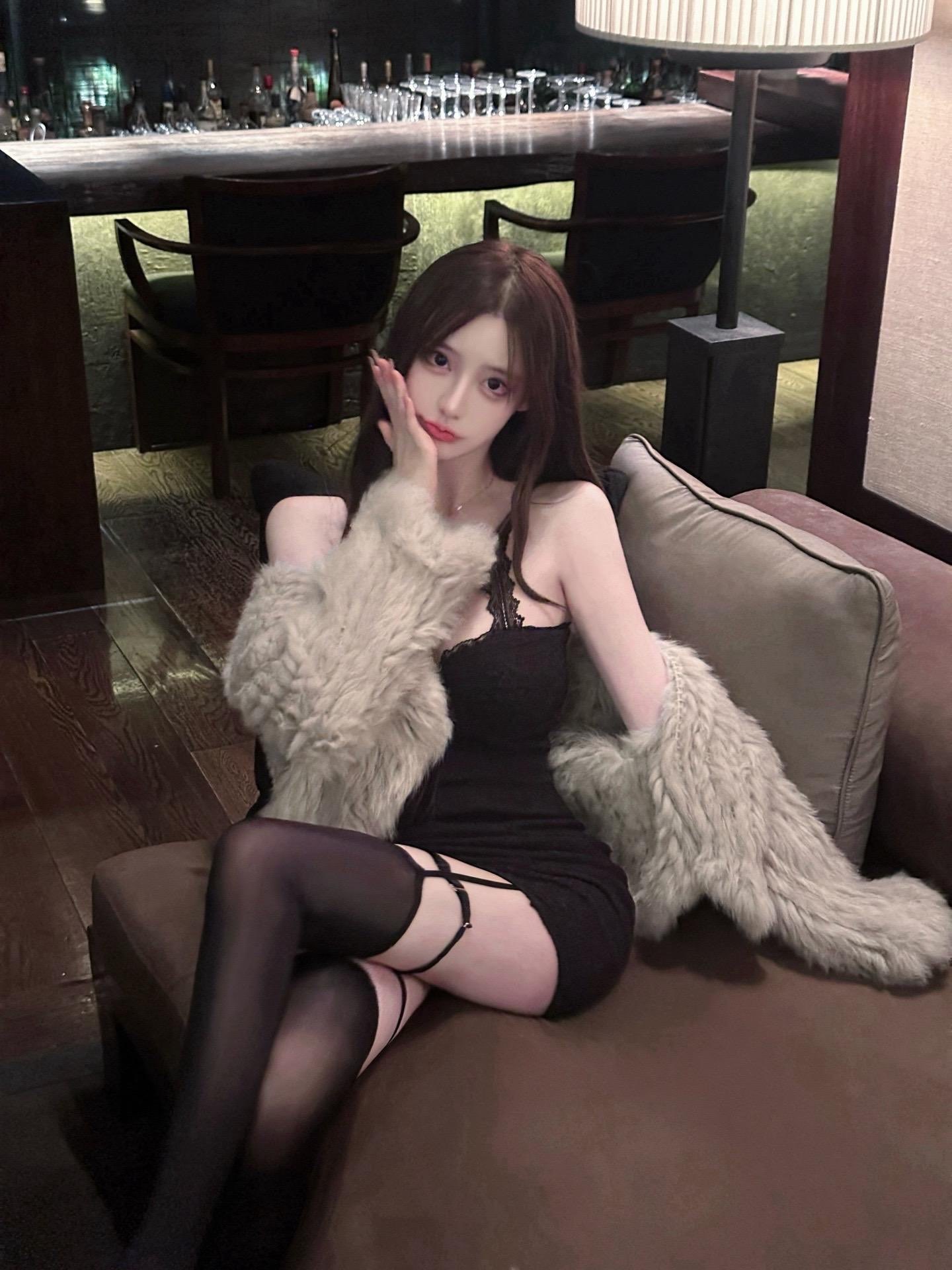 在上海清纯美女 ​​​