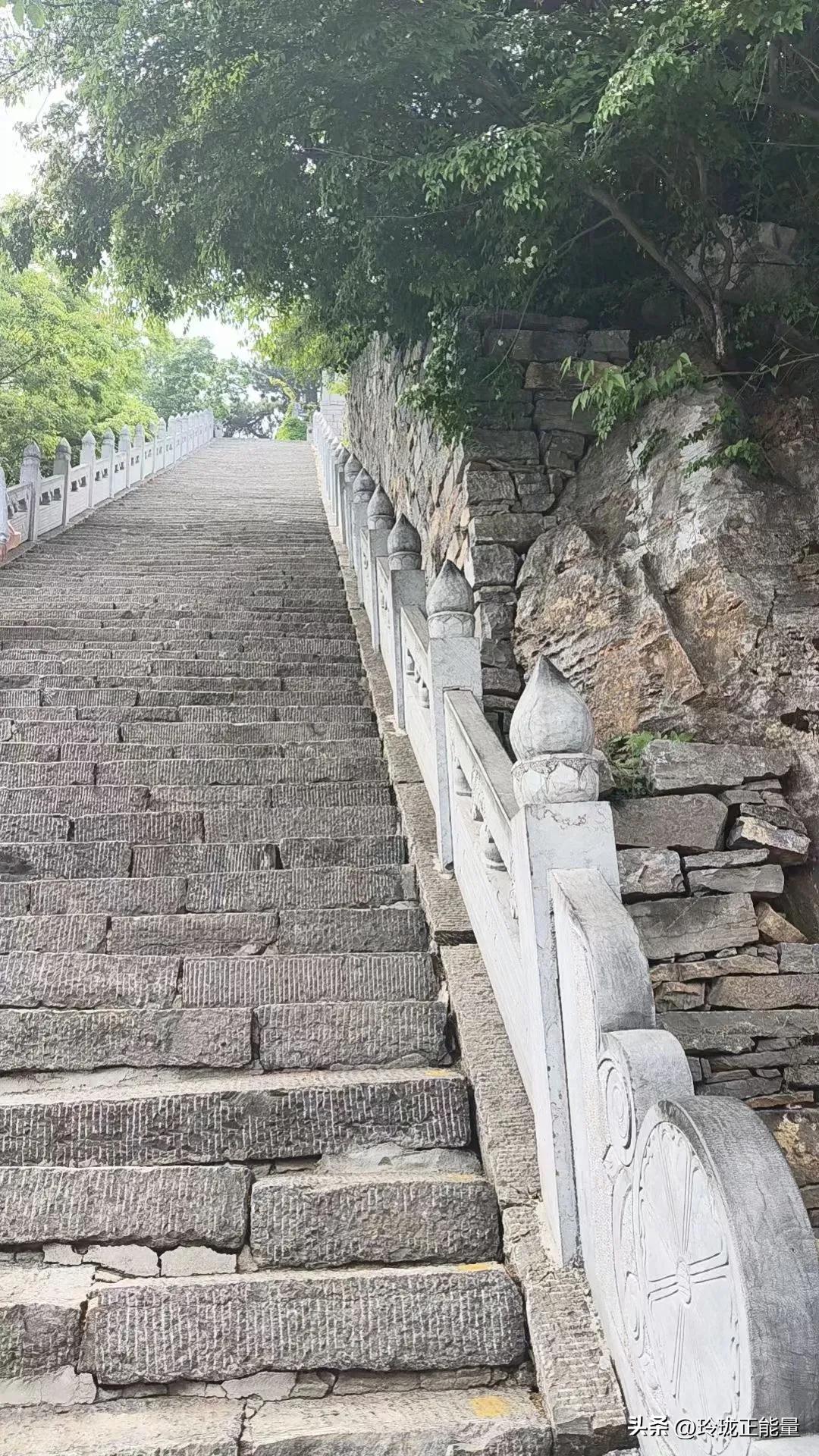 真正的大智慧，是看懂这五句话
 
真正的大智慧，是看懂这五句话：
 
第一句，万