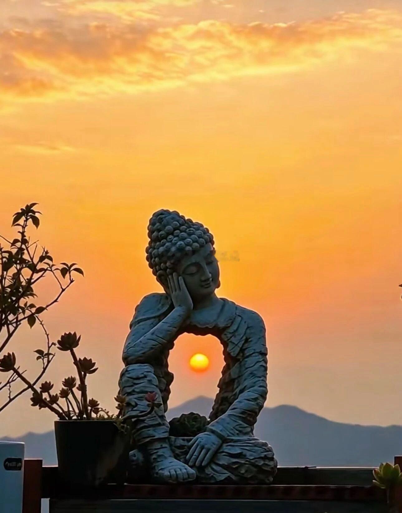 最近几日A股走势持续偏弱，盘面总是一副摇摇欲坠的模样。处在当下这种震荡行情当中，
