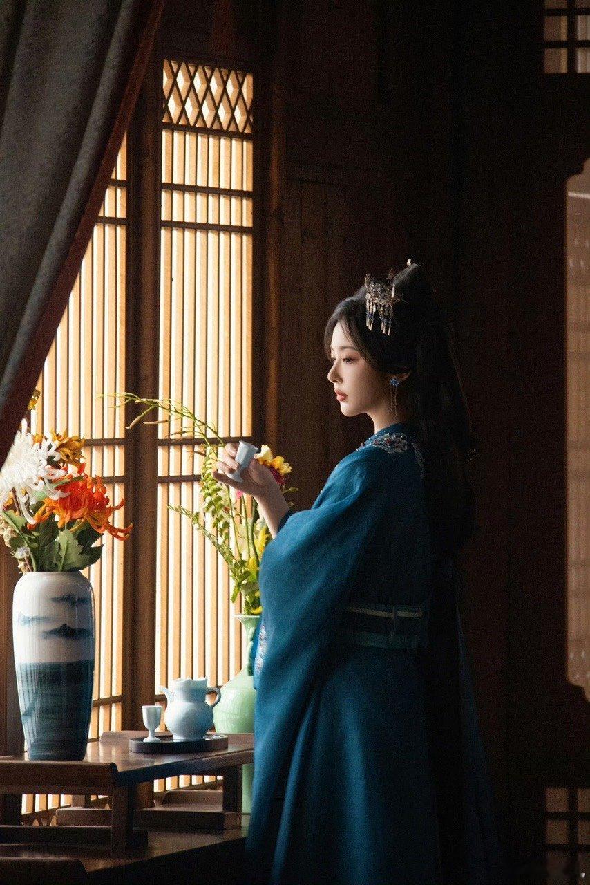 孔雪儿百花杀疯批美人孔雪儿找到疯批公主李雁回专属BGM了omg李雁回你吓到我啦！