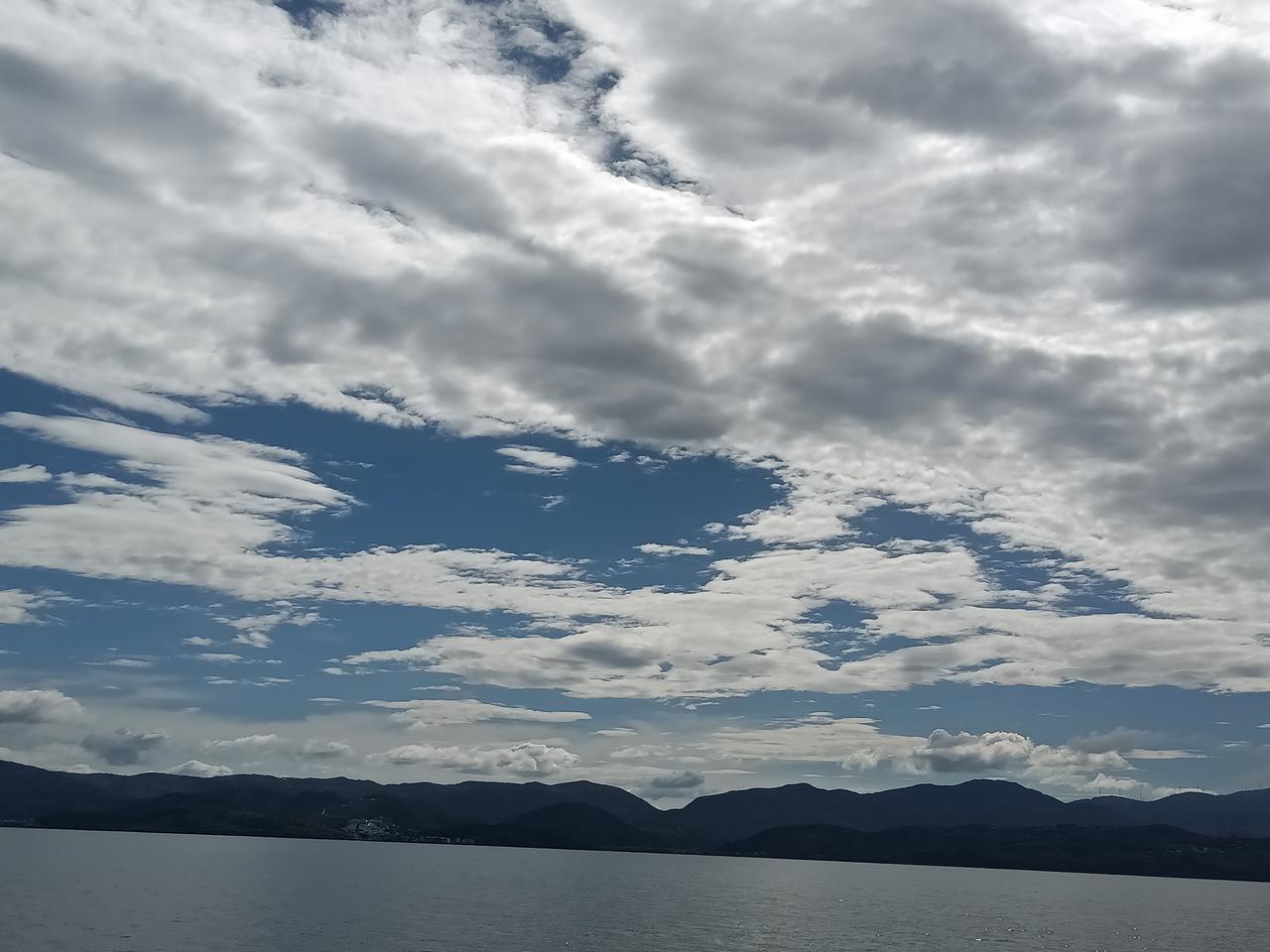 每日洱海
大理洱海的美丽风光如何评价