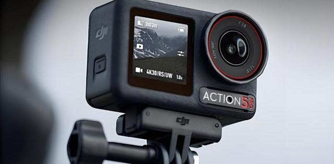 运动相机算是相对专业的摄影器材了，一般像一些运动、旅行、汽车包括数码自媒体都喜欢