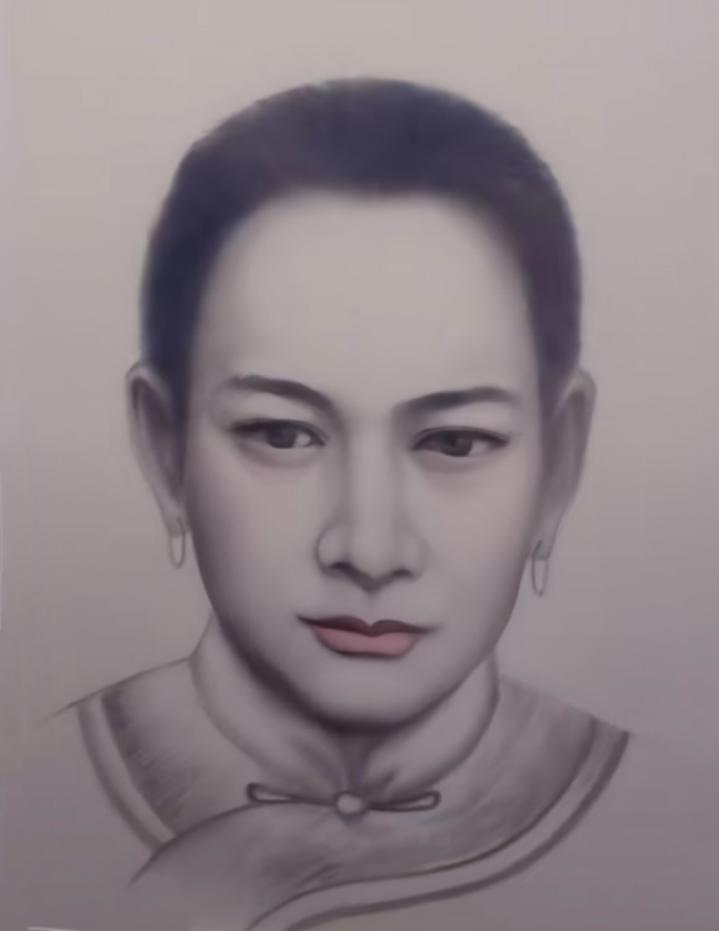 下图这张被修复照片中的女子，是周恩来的生母万氏，她是县长家的千金，也是最爱周恩来