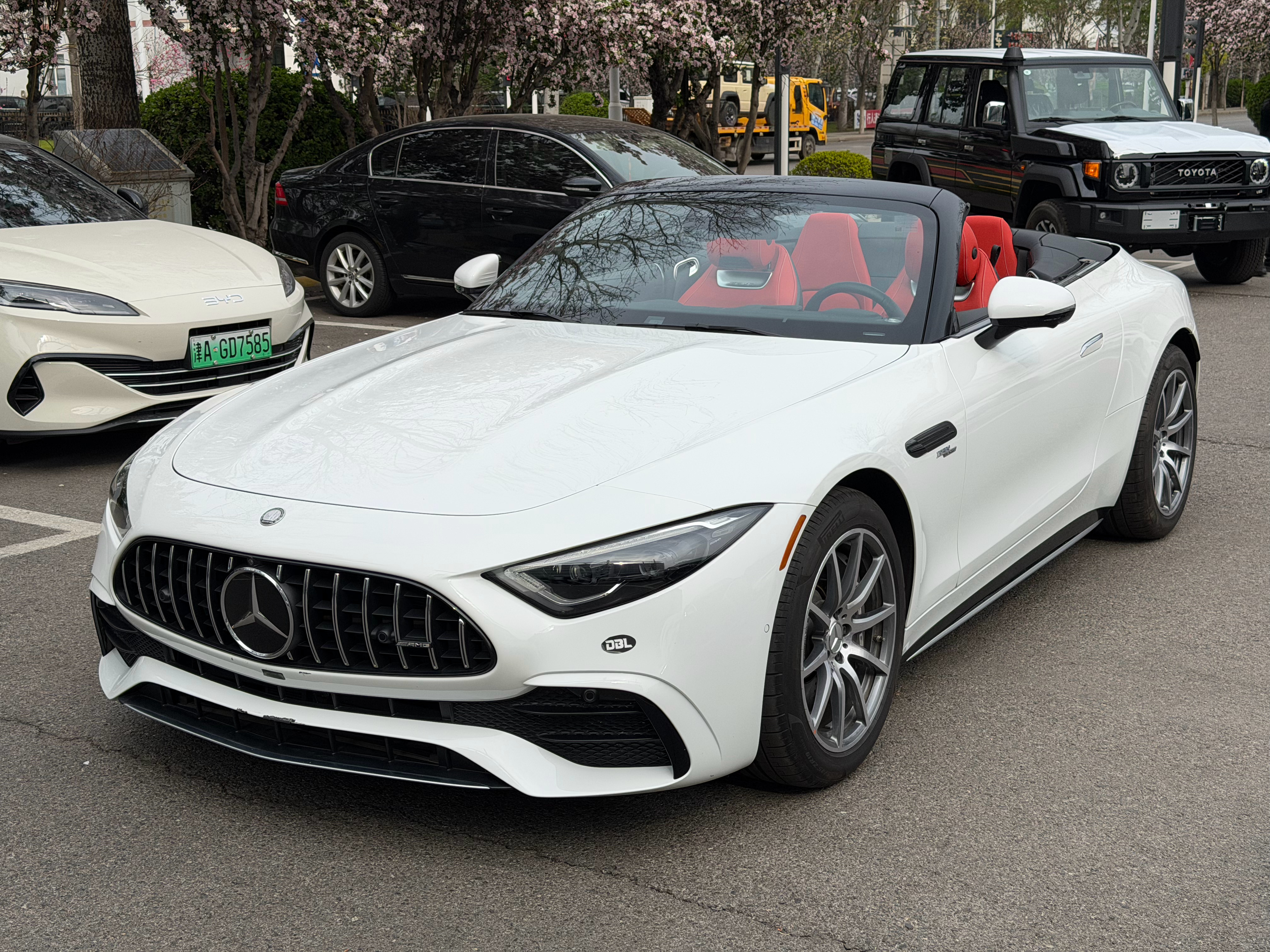 全新 已上牌 奔驰SL43居然还是来自北美老板多方原因质押已弃单金融方朋友不得己