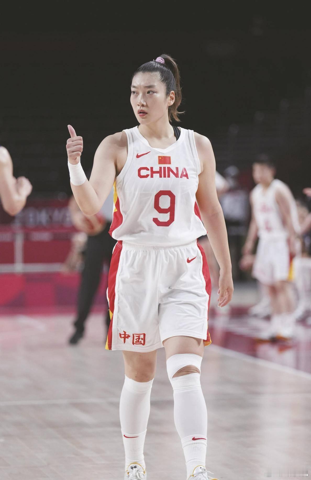 全运会女篮预赛  8月到丹东东港来看女篮吧！8月10日至16日，第十五届全国运动