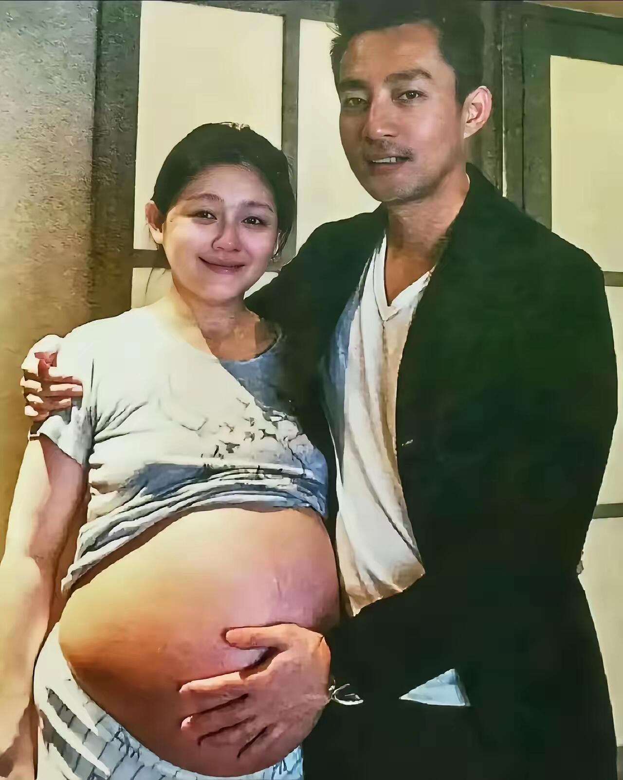 以前以为放不下的是汪小菲，现在感觉是大S… ​​​