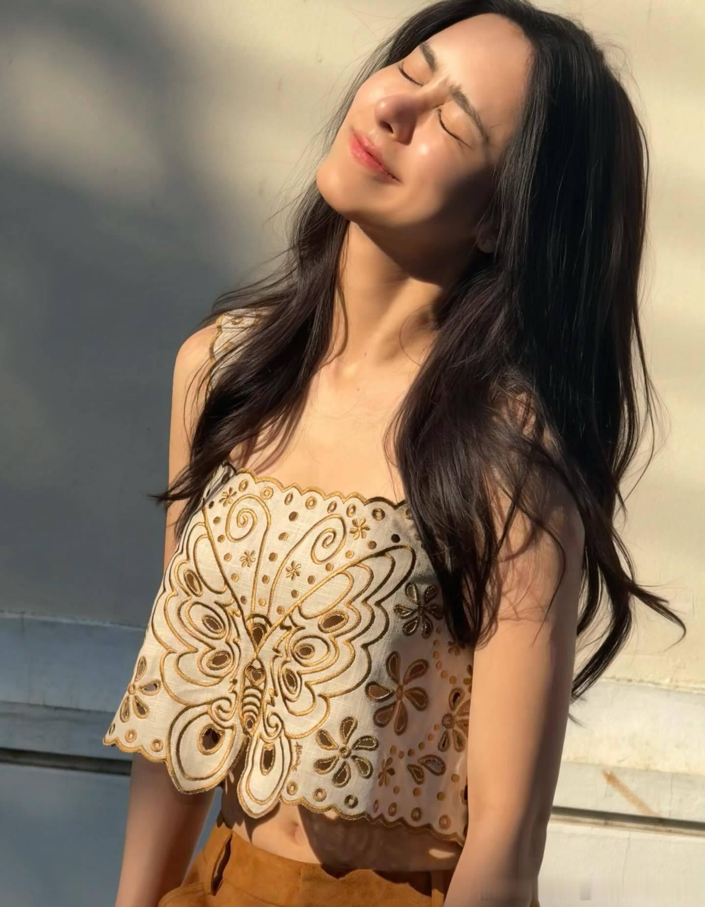 punpreedee 女鹅IG更新！女鹅穿这小衣服好好看呐