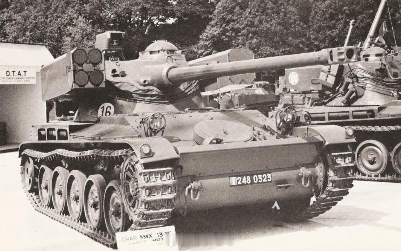 法国的AMX-13 HOT。AMX-13 HOT于20世纪70年代末期研制，旨在