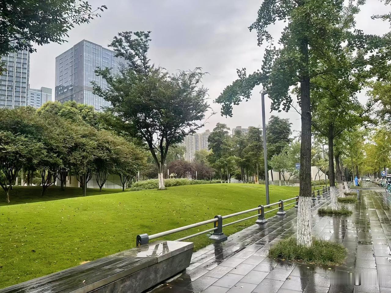 作者加速成长计划一转眼又到周五晚上了。今天大家过得怎么样？忙碌了一整周，终于可以