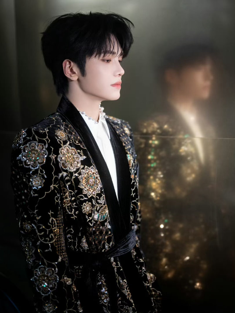 马小宇强制爱邵子恒超燃青春的合唱强制爱名场面秒变喜剧现场，马小宇卖力演霸总，邵子